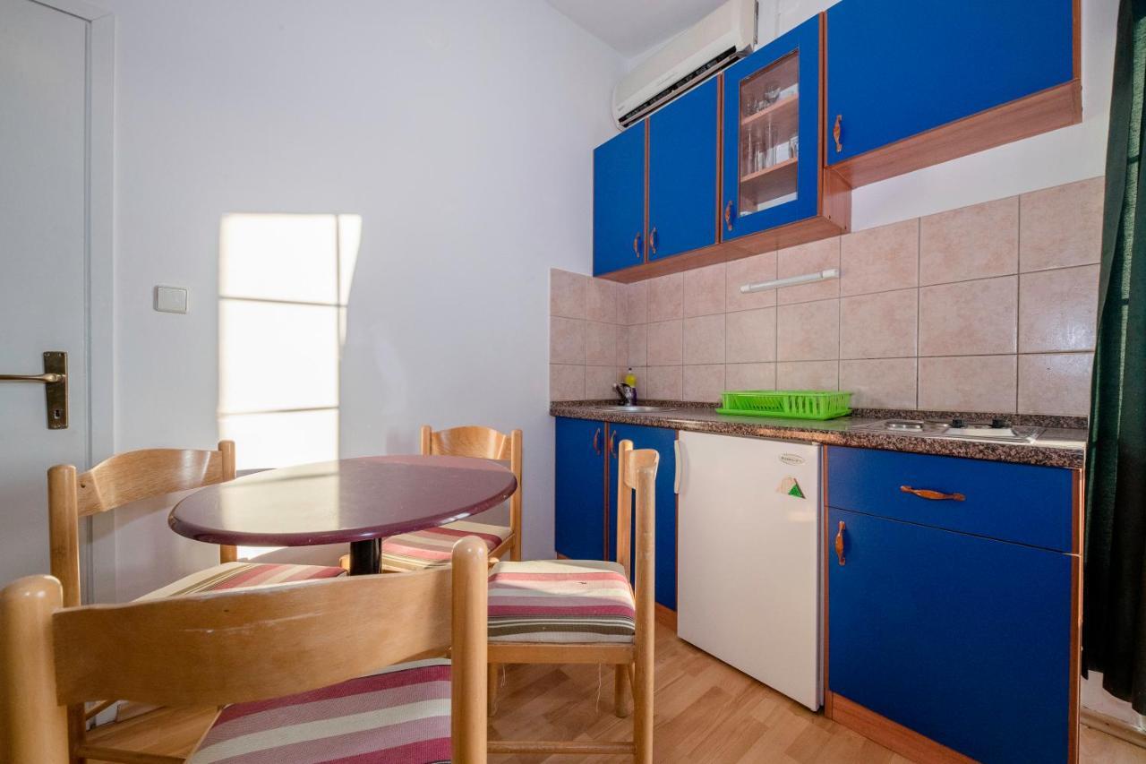 Guesthouse Sime 科兰 外观 照片